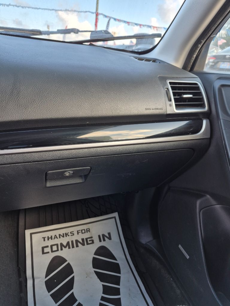 2017 Subaru Forester Touring - Photo 8