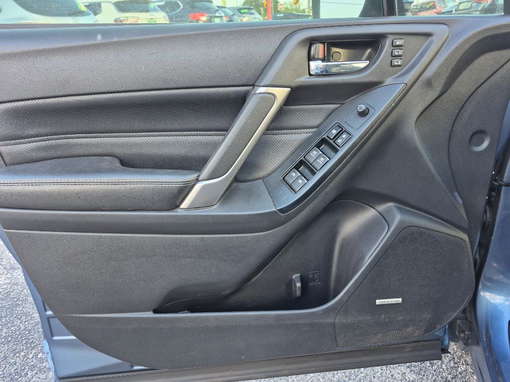 2017 Subaru Forester Touring - Photo 14