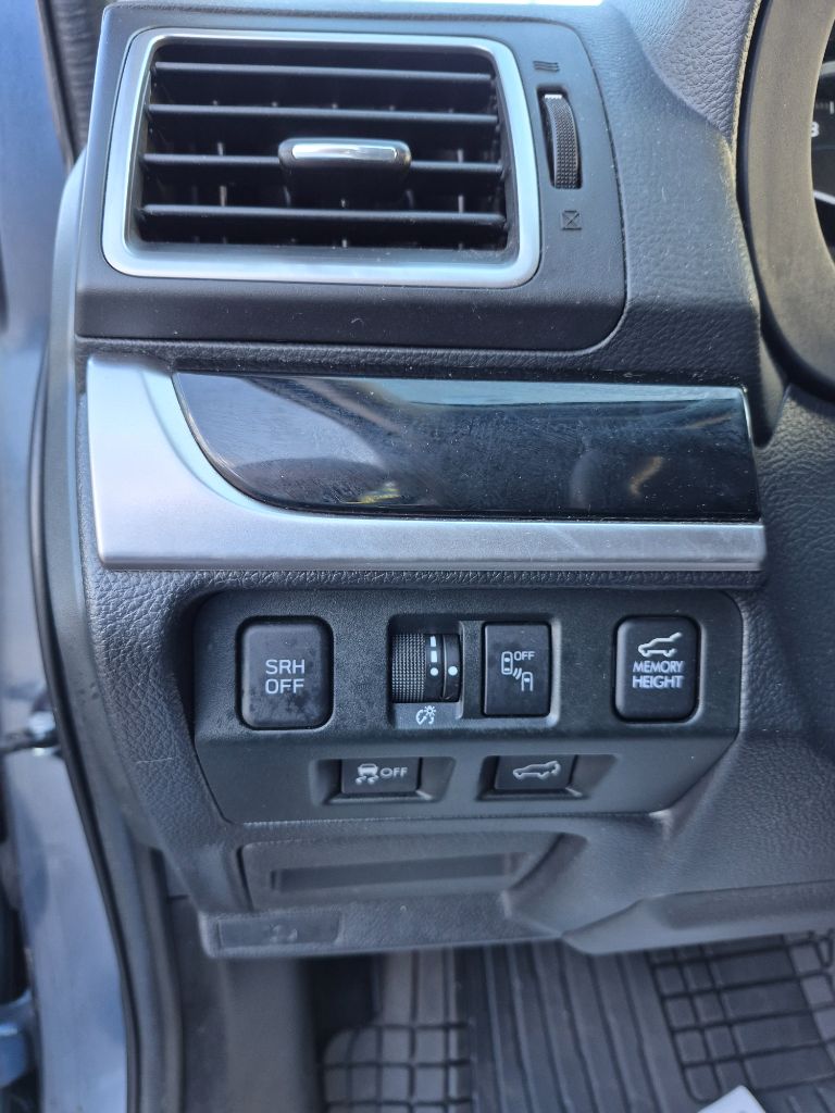 2017 Subaru Forester Touring - Photo 12