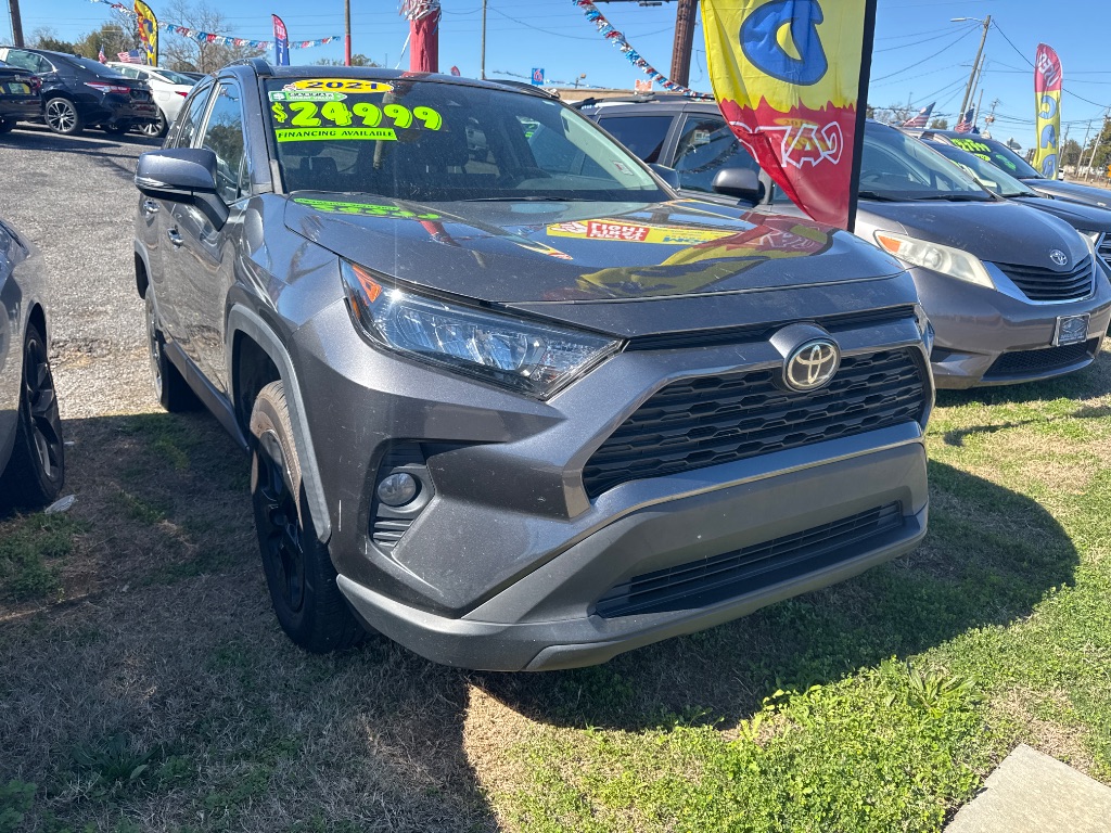 2021 Toyota RAV4 XLE