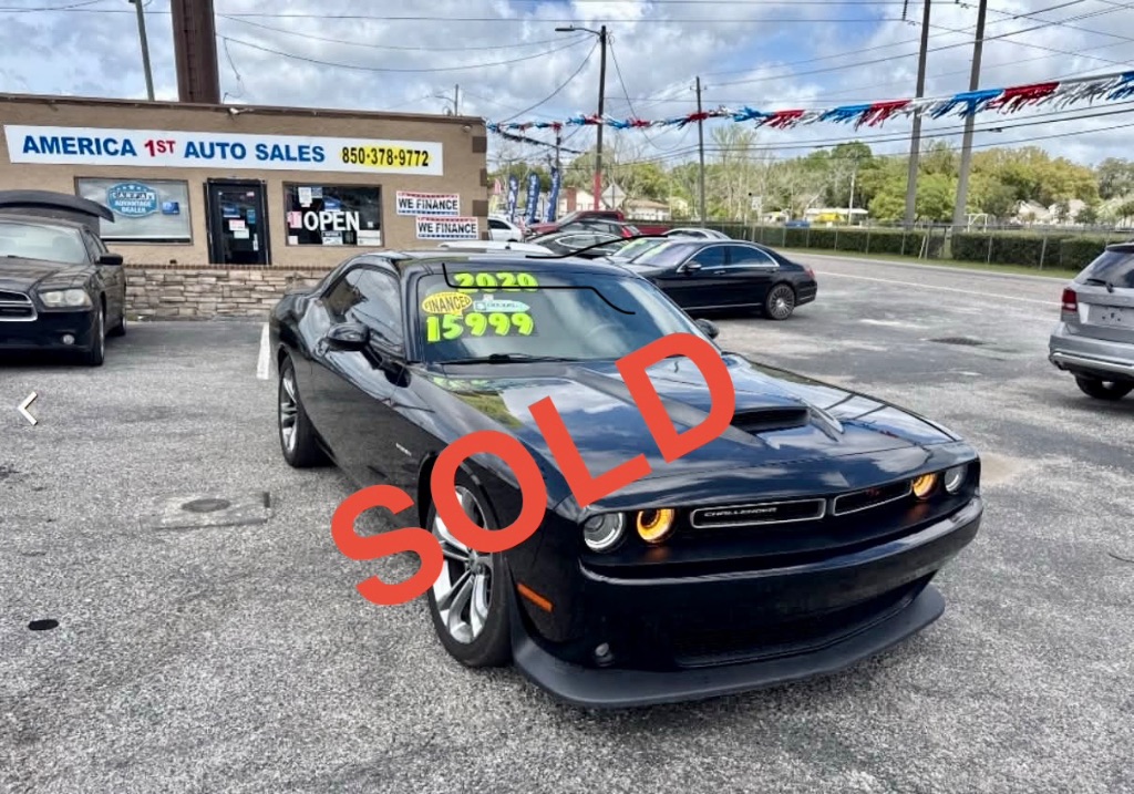 2020 Dodge Challenger R/T's photo