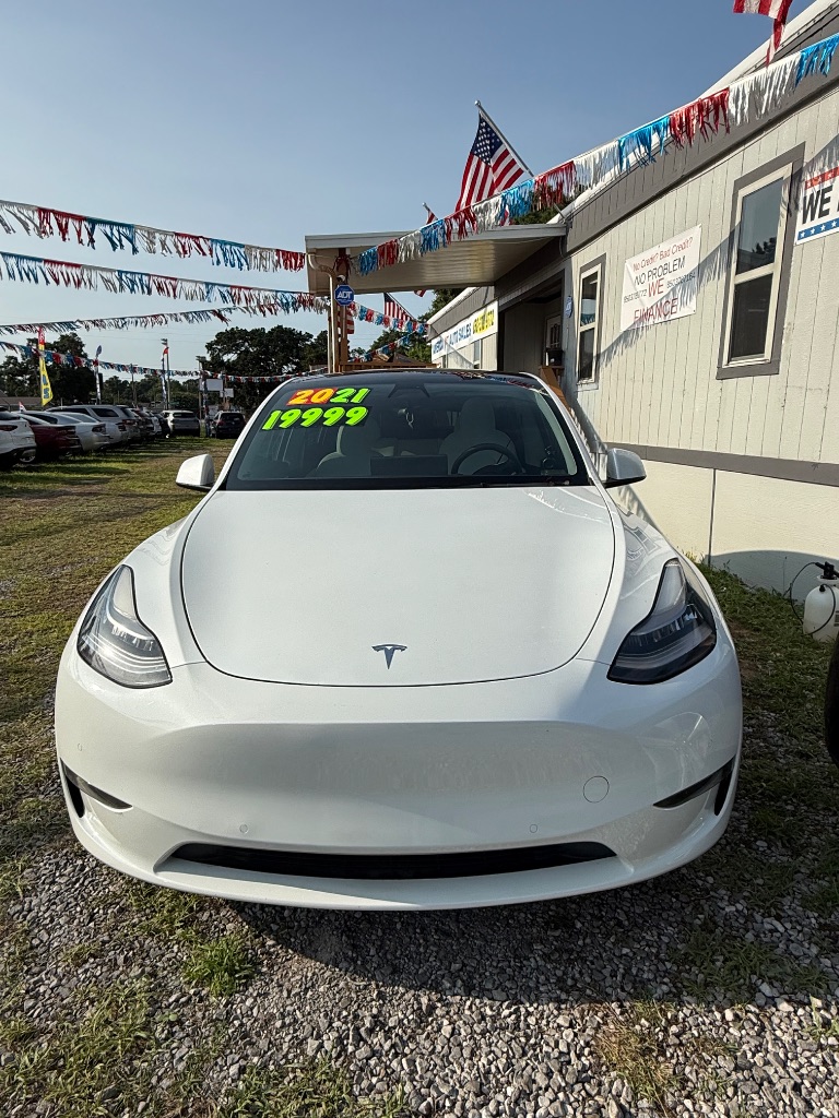 2021 Tesla Model Y Standard Range's photo